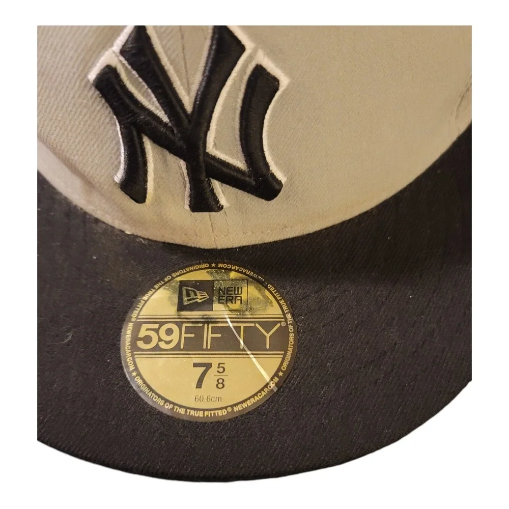 New York Yankees MLB Hat - Fitted Size 7 5/8 Cap - 59Fifty MLB Baseball Gray